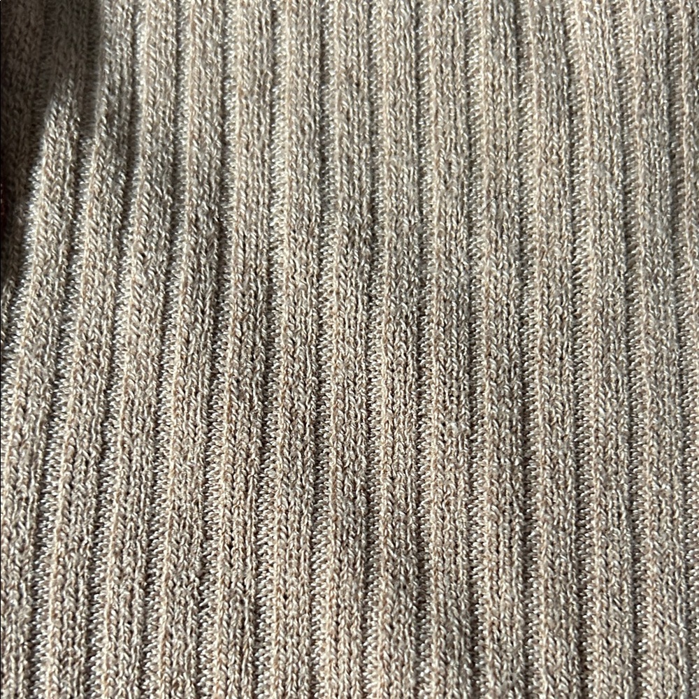 Colorblock Ribbed Knit Top - Picture 3 of 5